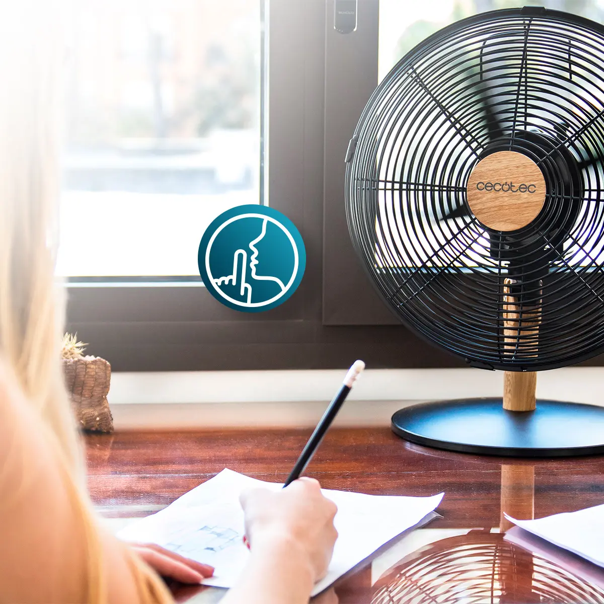 Cecotec Ventilateur de Bureau EnergySilence 600 WoodDesk. 40 W, — contenu détaillé 6