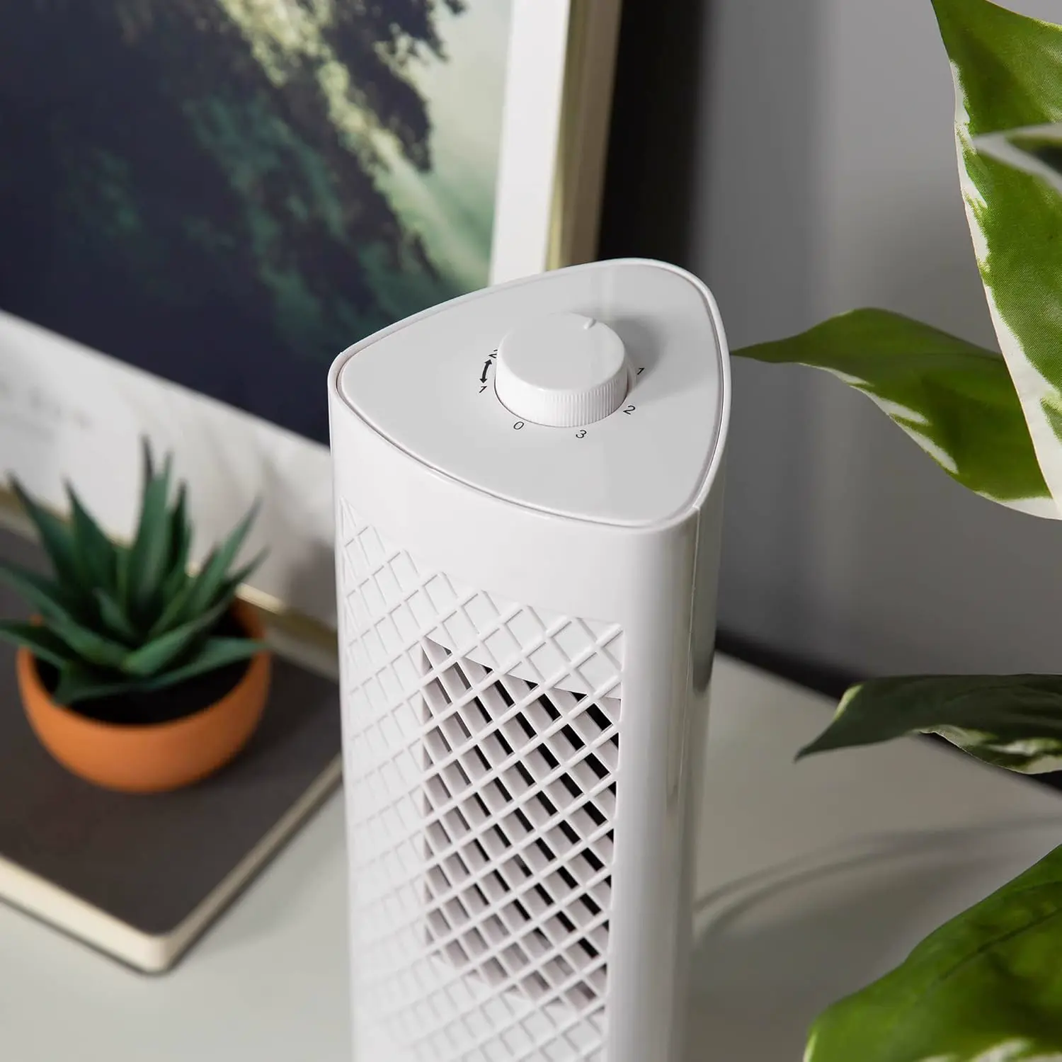 Russell Hobbs Rhtf1321 Mini Ventilateur Tour Portable Léger De vue 9
